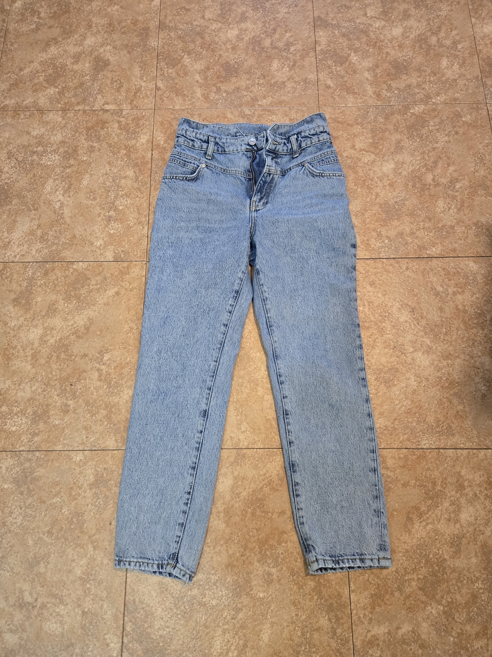 Mango Classic High-Rise Straight-Leg Jeans — Washed Blue